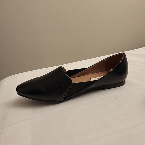 Matt & Nat Westmount Black Flats US size 6 shoes. New without tags & w/o box. - Picture 3 of 9